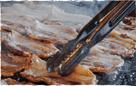용삼식당 냉동삼겹살 구이